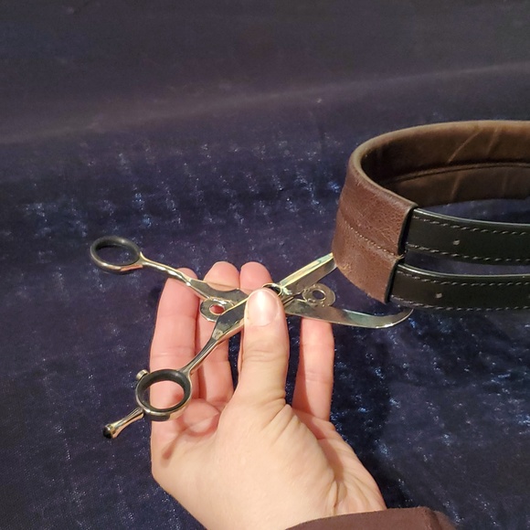 TOOLERY inc.  "Real Scissor" Wall Hook made from Stylist Shears NWOT - Picture 2 of 7